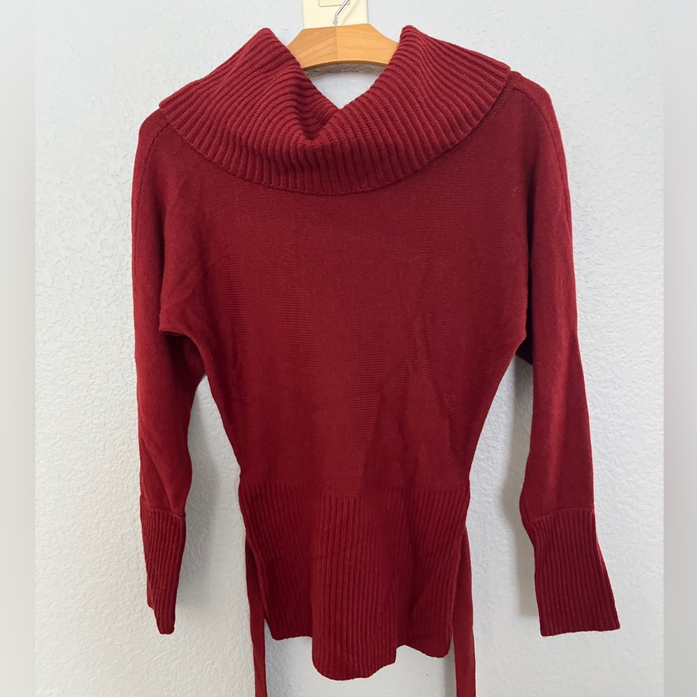 EUC: Ann Taylor cowl neck sweater: size S